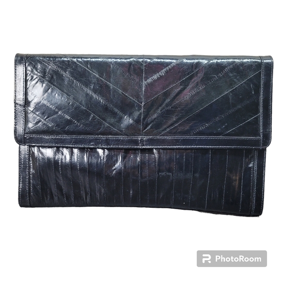 * Clutch purse 100% eel skin includes shoulder strap black zipper pockets - Picture 2 of 6